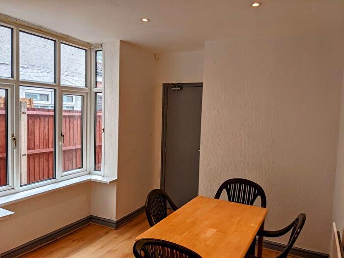4 Bedroom Terraced House To Rent In First Avenue, Selly Park, Birmingham, B29