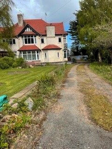 2 Bedroom Flat To Rent In Norton Road, Colwyn Bay, LL28