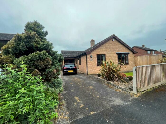 2 Bedroom Detached Bungalow To Rent In Pasture Drive, Louth, LN11