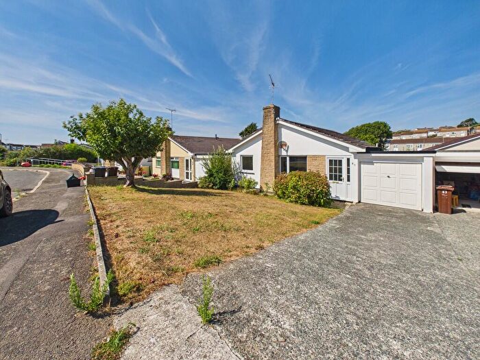 3 Bedroom Semi-Detached Bungalow For Sale In Bede Haven Close, Bude, EX23