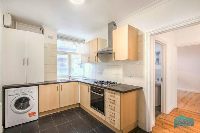 2 Bedroom Flat To Rent In Nether Street, London N3