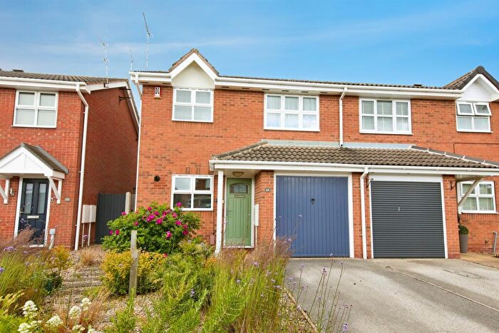3 Bedroom End Of Terrace House For Sale In Meadow Nook, Boulton Moor, Derby, DE24