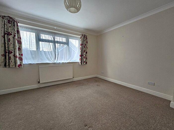 2 Bedroom End Of Terrace House To Rent In Steyning, BN44