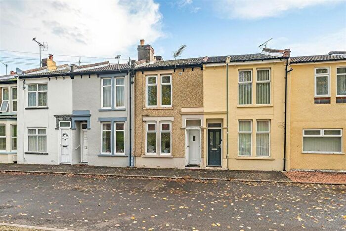 2 Bedroom Terraced House To Rent In St. Anns Crescent, Gosport, PO12