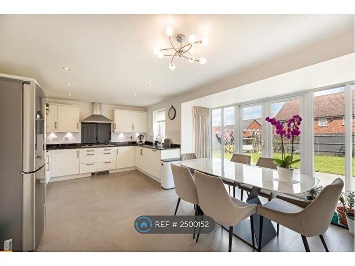 4 Bedroom Detached House To Rent In Perrott Way, Birmingham, B17