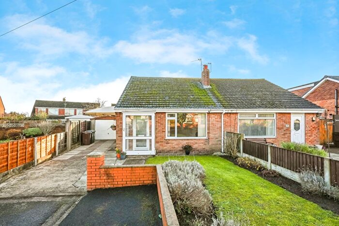 2 Bedroom Bungalow For Sale In Monks Close, Formby, Liverpool, Merseyside, L37