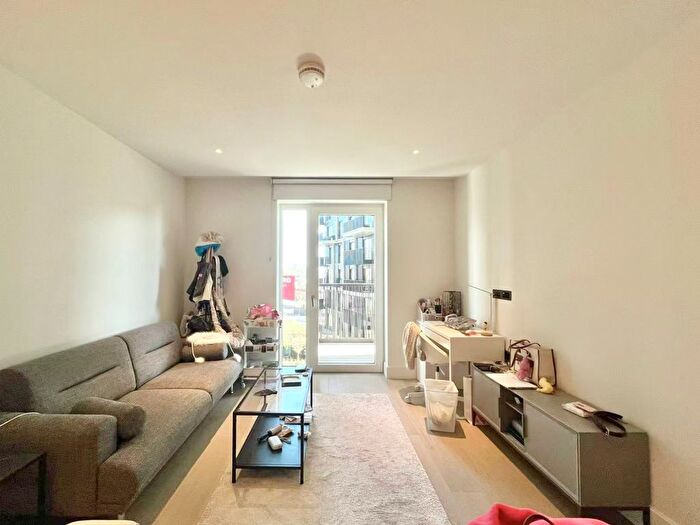 1 Bedroom Flat For Sale In Cascade Way, London, W12