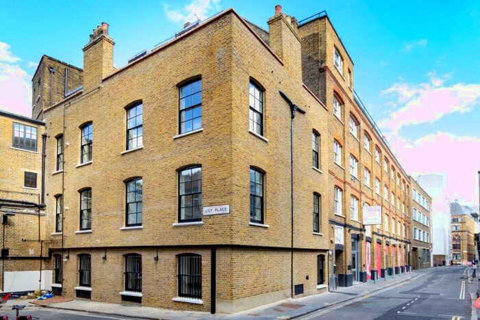 2 Bedroom Flat To Rent In Lily Place, Farringdon, EC1N