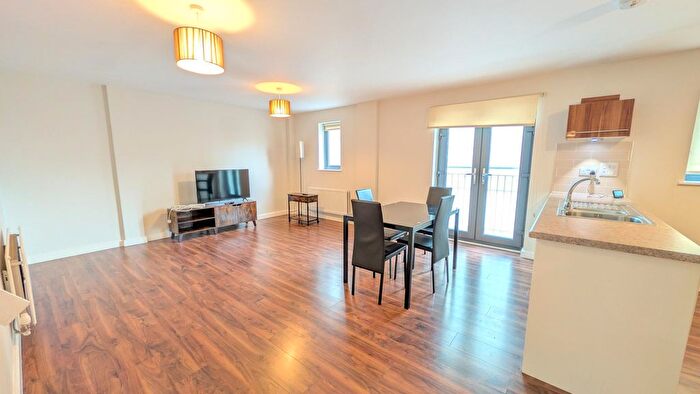 2 Bedroom Flat To Rent In Pavilion Road, Nottingham, NG2