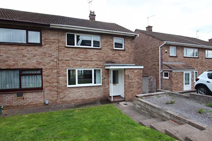 3 Bedroom Semi-detached House For Sale In Bibstone, Kingswood, Bristol, BS15