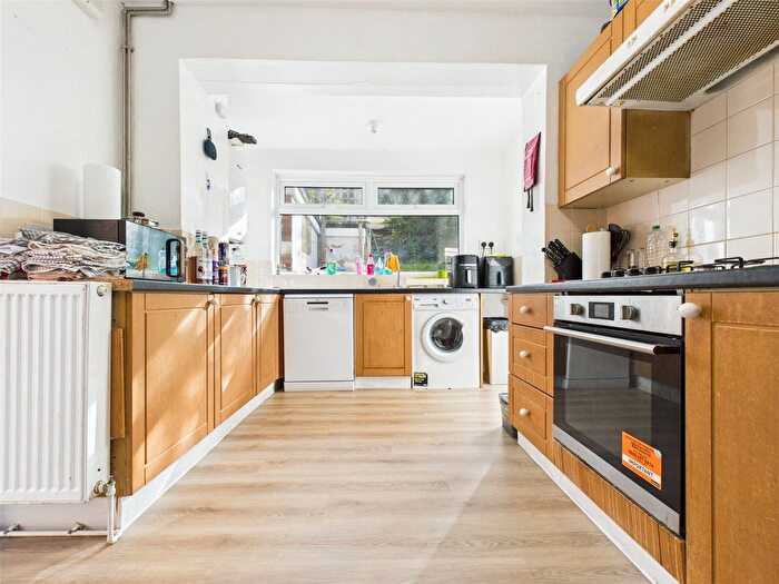 4 Bedroom Semi-Detached House To Rent In Lucraft Road, Brighton, BN2