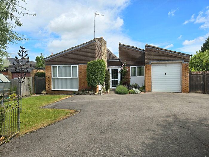 4 Bedroom Bungalow For Sale In Hartwell Road, Roade, NN7