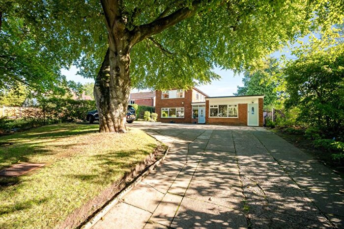 5 Bedroom Detached House For Sale In Brooklands Road, Manchester, M23