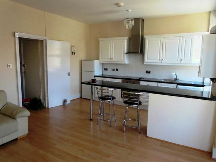 1 Bedroom Flat To Rent In St Johns Villas, Archway, N19