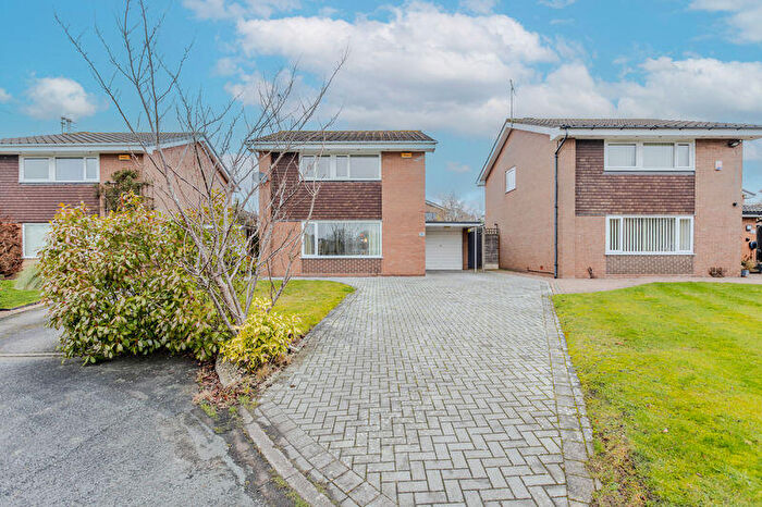 3 Bedroom Detached House For Sale In Bowness Close, Holmes Chapel, CW4