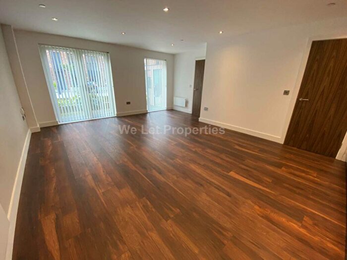 2 Bedroom Apartment To Rent In Wilburn Basin, Salford, M5