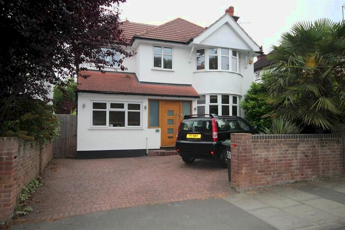 4 Bedroom Detached House To Rent In Hillingdon Hill, Hillingdon, Middlesex, UB10