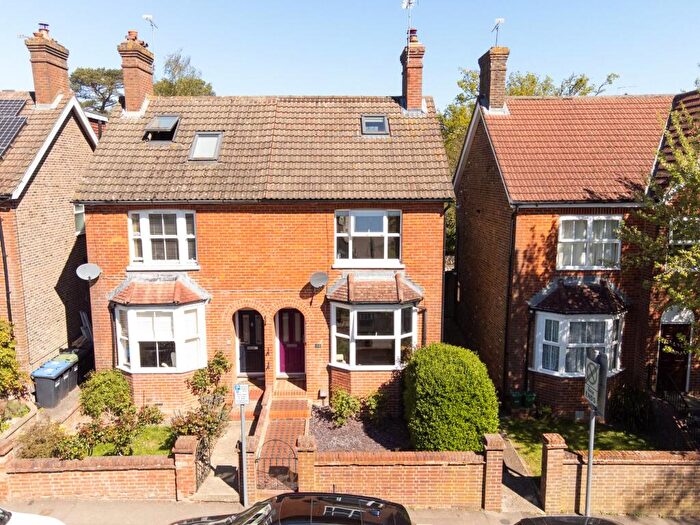 3 Bedroom Semi-Detached House For Sale In St. Johns Road, East Grinstead, RH19