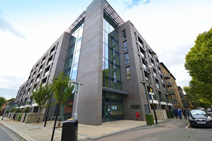 2 Bedroom Flat To Rent In Porter Building, Spa Road, Bermondsey, SE16