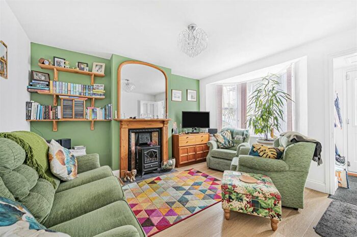 3 Bedroom Terraced House For Sale In Brooklyn Road, Seaford, BN25