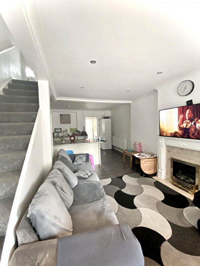 3 Bedroom Terraced House To Rent In Eastfield Road, EN3