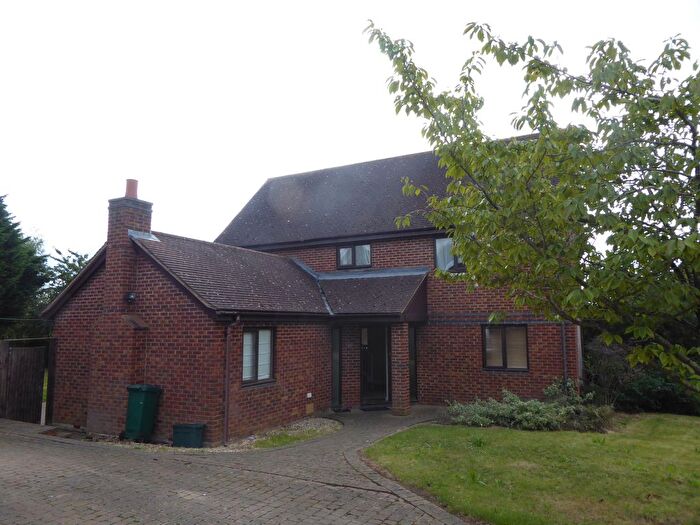 4 Bedroom Detached House To Rent In Scriven Court, Milton Keynes, MK15