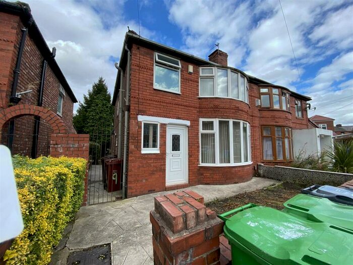3 Bedroom Private Hall To Rent In Weld Road (), Withington, Manchester, M20