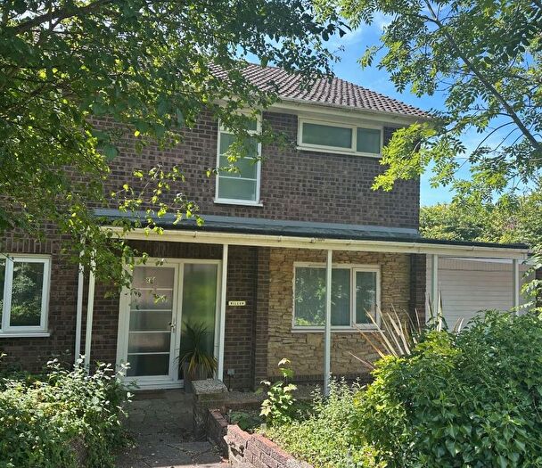 4 Bedroom Detached House For Sale In The Willows, Nursery Gardens, Purley On Thames, Reading, Berkshire, RG8