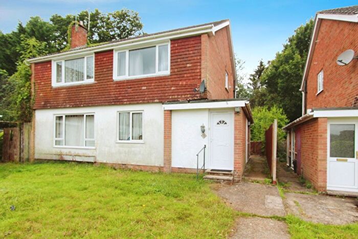 2 Bedroom Maisonette For Sale In Fern Road, Hythe, Southampton, SO45