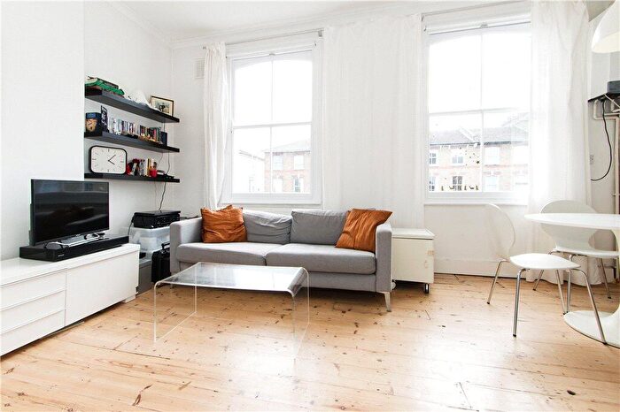 1 Bedroom Apartment To Rent In Colvestone Crescent, London, E8