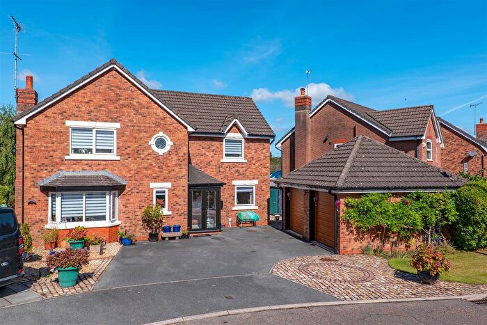 4 Bedroom Detached House For Sale In Kittiwake Road, Heapey, Chorley, PR6