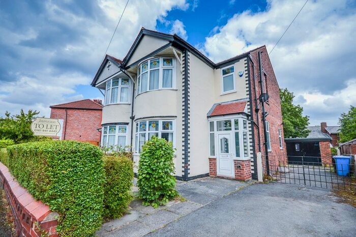 3 Bedroom Semi-Detached House To Rent In Brentwood Crescent, Altrincham, WA14