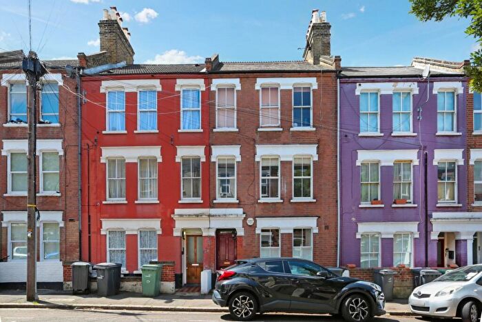 2 Bedroom Apartment To Rent In Northlands Street, London, SE5
