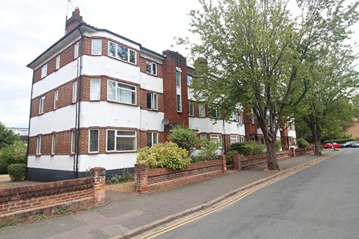 2 Bedroom Flat To Rent In Garrison Court, Hitchin, SG4