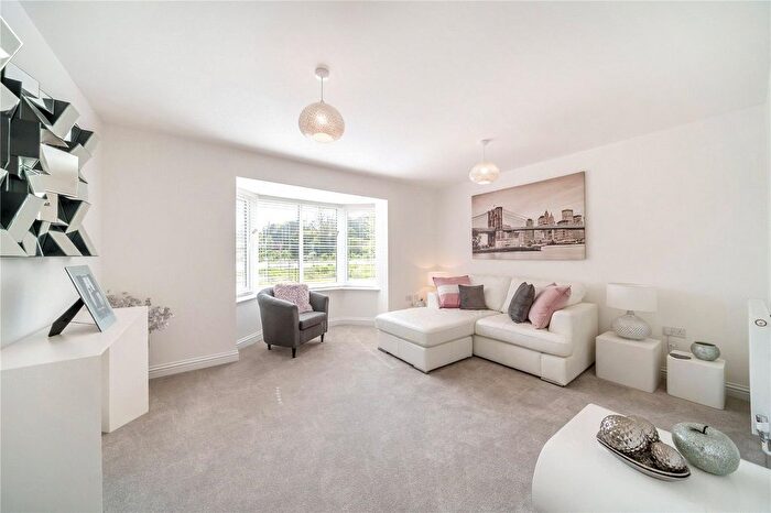 4 Bedroom Detached House For Sale In Thistledown Way, Selborne Road, Alton, Hampshire, GU34