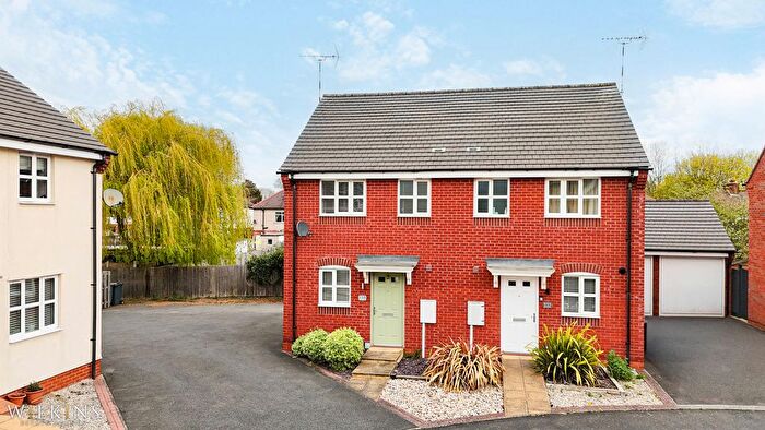 2 Bedroom Semi Detached House For Sale In Borough Way, Nuneaton, Warwickshire, CV11