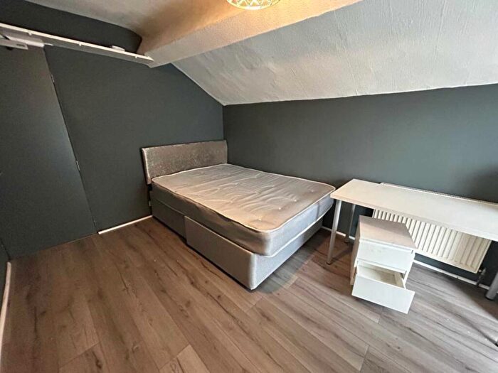 5 Bedroom Apartment To Rent In Belmont Road, Liverpool, Merseyside, L6