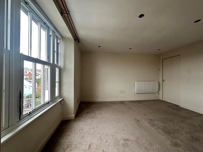1 Bedroom Flat To Rent In York Road, Montpelier, Bristol, BS6