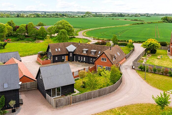 5 Bedroom Barn Conversion For Sale In Bedford Road, Ickleford, Hitchin, Hertfordshire, SG5