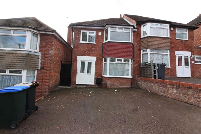 3 Bedroom Semi-Detached House To Rent In Langford Avenue, Birmingham, B43