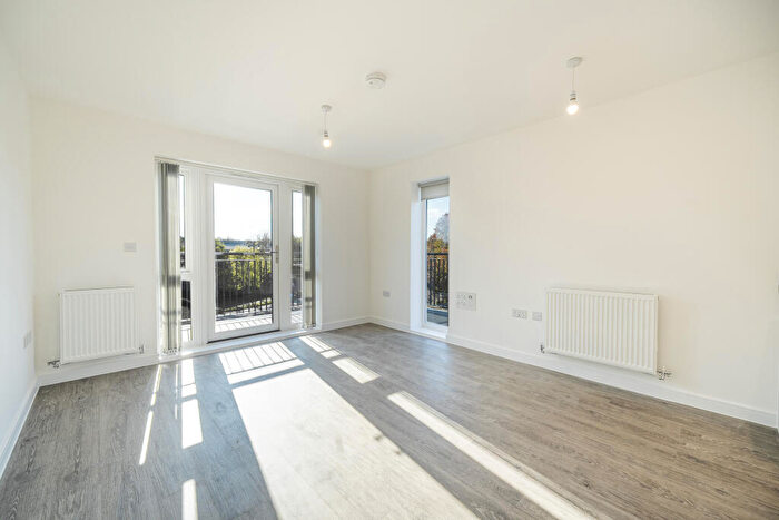2 Bedroom Apartment To Rent In Flat, Albermarle House, Kings Hill, West Malling, ME19