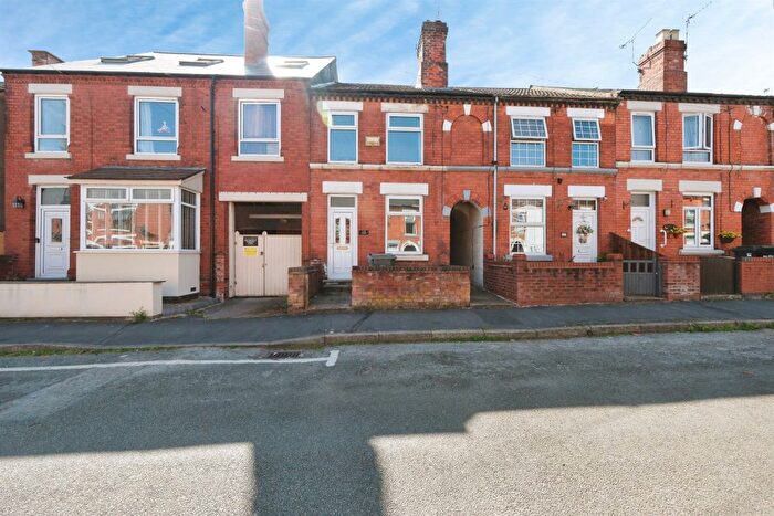 3 Bedroom Terraced House For Sale In Park Street, Heanor, DE75