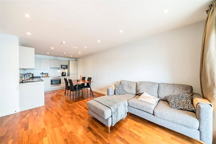 2 Bedroom Flat To Rent In Sesame Apartments, Holman Road, London, SW11