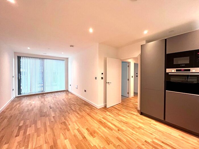 2 Bedroom Apartment To Rent In Apartment, York Road, London, SW11