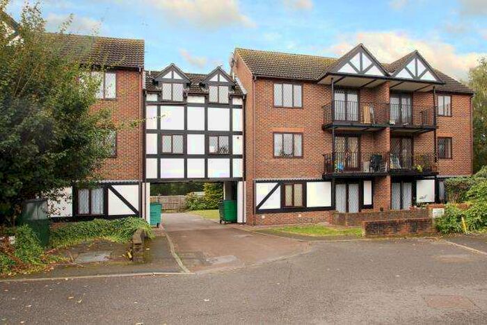 1 Bedroom Apartment To Rent In Robina Close, Northwood, HA6