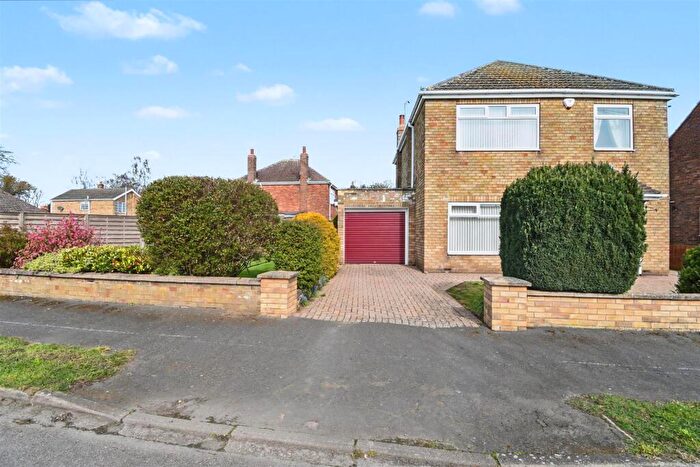 3 Bedroom Detached House For Sale In Eastfield Road, Messingham, Scunthorpe, DN17