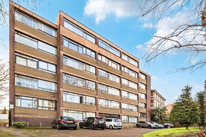 Studio For Sale In Haverstock Hill, London, NW3