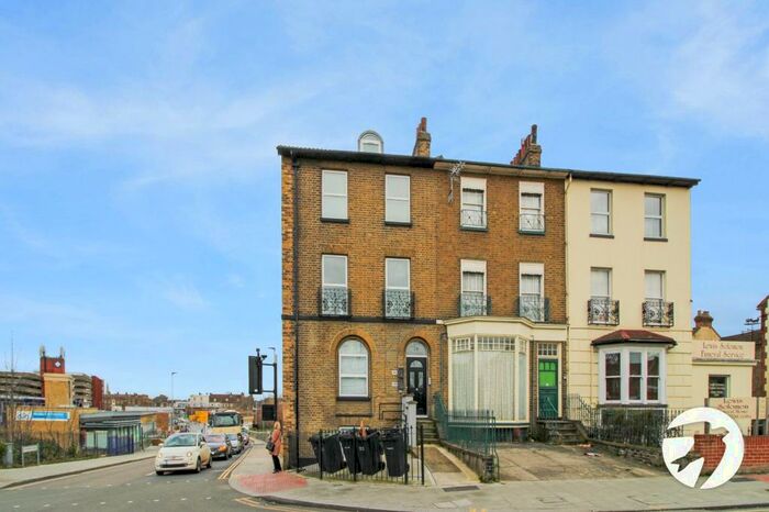 1 Bedroom Flat To Rent In Darnley Road, Gravesend, Kent, DA11