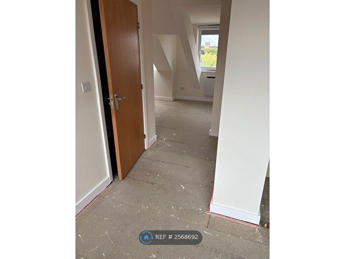 1 Bedroom Flat To Rent In The Bank House, Tonbridge, TN9