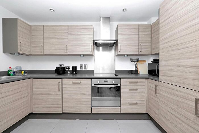 2 Bedroom Flat For Sale In Dance Square, Clerkenwell, EC1V